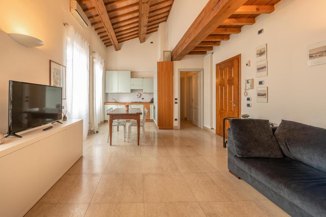Cozy Flat With Big Balcony Few Steps From Arena Appartement *